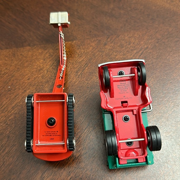 2 Hallmark Tonka Christmas Tree Holiday Ornaments Dump Truck & Steam Shovel - Picture 8 of 10